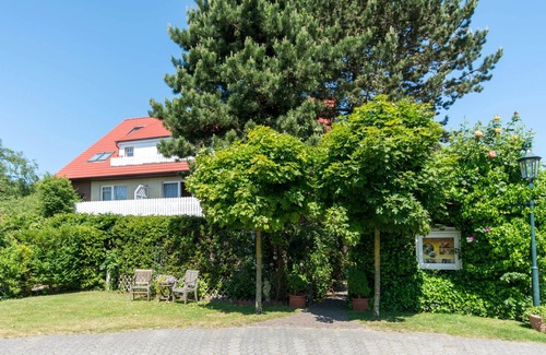 Spiekeroog Apartment | Cozy Apartment for 2 with Oceanfront Views in Spiekeroog