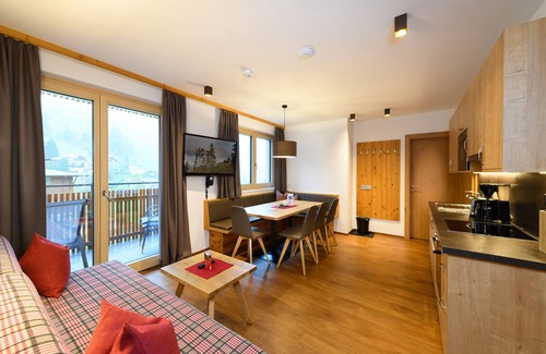 Grossarl Apartment | Spacious Apartment for 10 Guests in Großarl with Spa Access