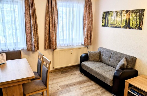 Dobel Apartment | Cozy Apartment for Two Guests with Ocean View in Dobel