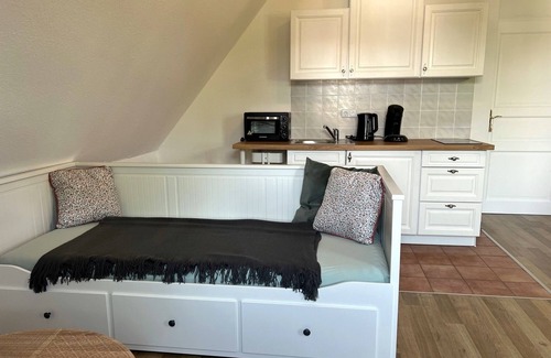Dargun Apartment | Cozy Apartment for 3 Guests with Oceanfront Views in Dargun