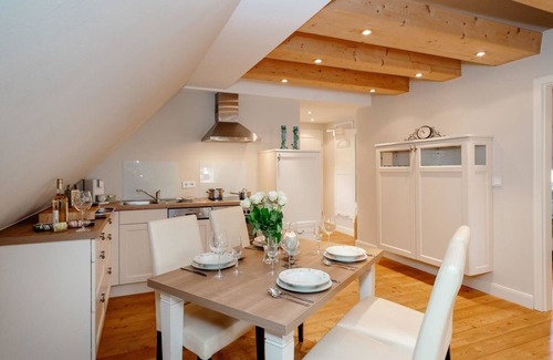 Kleinmorsum Apartment | Cozy Apartment for 3 with Ocean View in Sylt