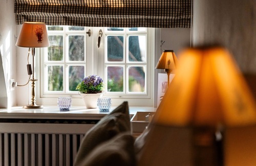 Kleinmorsum Apartment | Cozy Apartment for 3 with Ocean View in Sylt