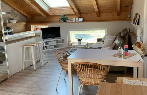 Boebing Apartment | Cozy Apartment for 4 Guests with Oceanfront Views