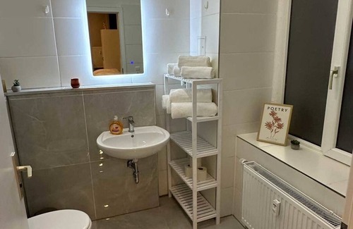 Gera Apartment | Cozy Apartment for 4 with Kitchen & Pet-Friendly Amenities