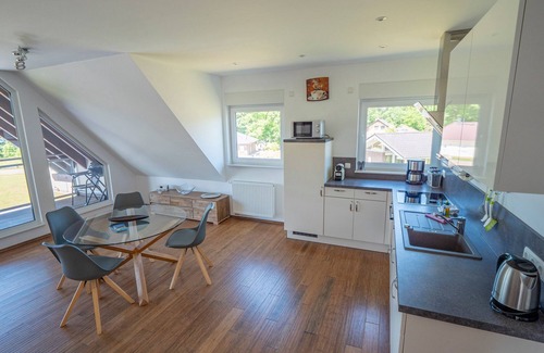 Muritz Apartment | Cozy Apartment for 4 Guests in Lenz with Kitchen & Pet Access