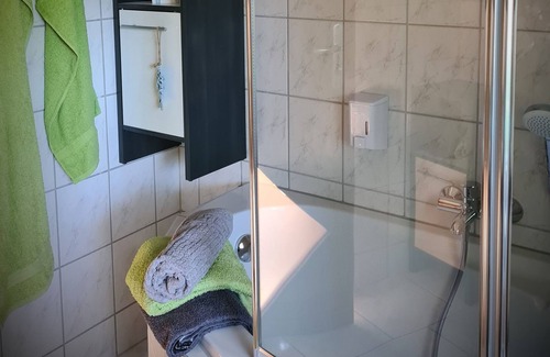 Suhl Apartment | Cozy Apartment for 4 Guests with Kitchen in Suhl