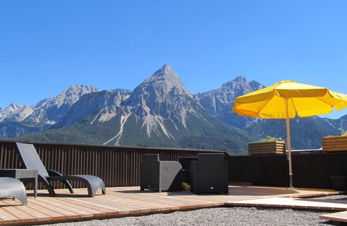 Lermoos Apartment | Spacious Lermoos Apartment for 7 with Great Amenities