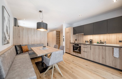 Oetz Apartment | Comfortable 79m² Apartment for 7 in Oetz with Spa Access