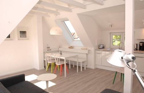 Juist Apartment | Spacious Apartment for 7 Guests with Kitchen in Juist