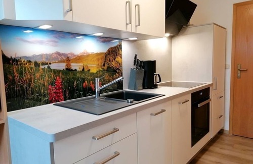 Schraden Apartment | Cozy Apartment for 2 Guests with Kitchen in Hopferau