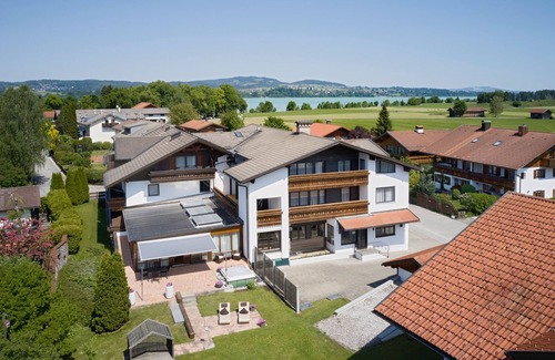 Waltenhofen Apartment | Cozy Apartment for 3 in Schwangau with Spa Access