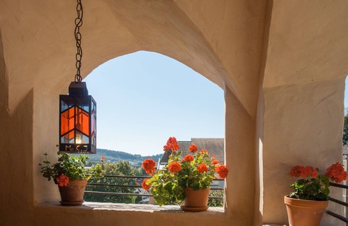 Trostberg Apartment | Spacious Appartment for 5 Guests with Ocean View in Trostberg