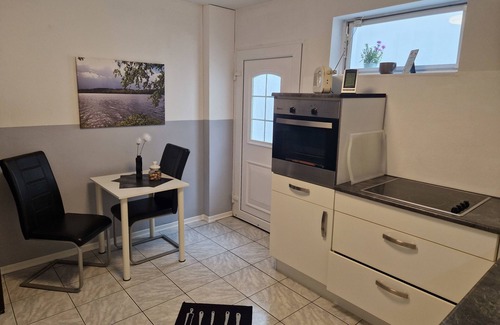 Allagen Apartment | Cozy Apartment for 2 with Ocean View in Warstein