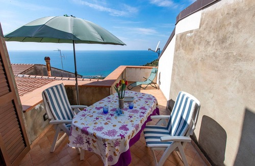 Marina di Pisciotta Apartment | Ideal Retreat for Families: Pisciotta Apartment for 5 Guests