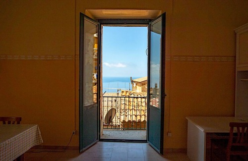 Marina di Pisciotta Apartment | Spacious 100m² Apartment for Families in Pisciotta