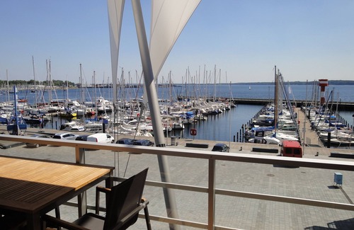 Eckernfoerde Apartment | Modern Vacation Apartment for 5 in Eckernförde - Rated 10/10