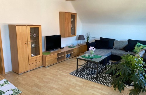 Weiskirchen Apartment | Spacious Apartment for 8 Guests in Weiskirchen