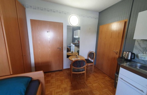 Zwingenberg Apartment | Cozy Apartment for Two Guests in Beautiful Zwingenberg