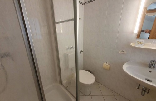 Zwingenberg Apartment | Cozy Retreat for Two in Zwingenberg with Kitchen Amenities