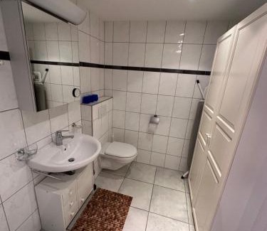 Mitloedi Apartment | Discover Arvenbüel Bergtraum: Oceanfront Pet-Friendly Escape