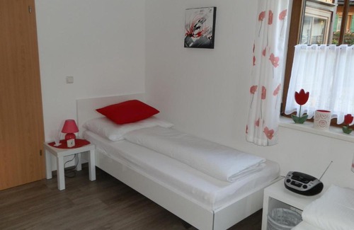Hallstatt Apartment | Child-Friendly Ferienwohnung Aschauer with Perfect 10 Rating