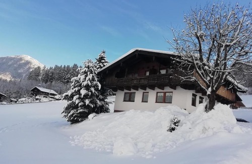 Reith im Alpbachtal Apartment | Family-Friendly Ferienwohnung Angererhof with Perfect Reviews