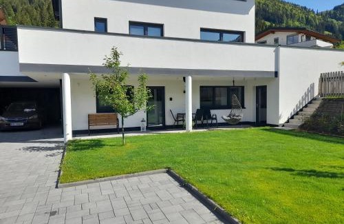 Sankt Jakob in Haus Apartment | Family-Friendly Stay at Ferienwohnung Eder - Rated 9.4/10