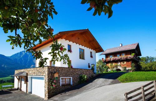 Sankt Veit im Pongau Apartment | Discover Comfort at Ferienwohnung Bognerhof - Rated 9/10