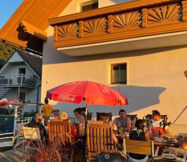 Augsdorf Apartment | Pet-Friendly Ferienwohnung Ramsbacher with Pool & High Rating