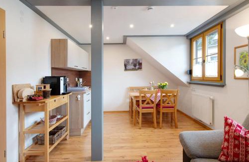 Bad Bellingen Apartment | Child-Friendly Retreat at Ferienwohnung Atelier - Rated 9.3