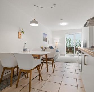 Waggershausen Apartment | Tranquil Ferienwohnung Atemholen by Bodensee - Rated 9.3