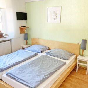 Heinsberg Apartment | Cozy Ferienwohnung Auf dem Hühnerhof with Family Amenities