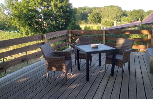 Grabow-Below Apartment | Explore the Tranquil Ferienwohnung in Müritz Region