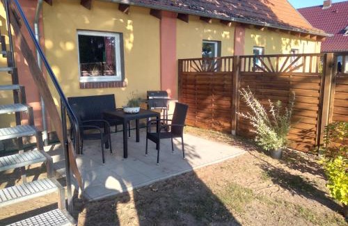 Grabow-Below Apartment | Explore the Tranquil Ferienwohnung in Müritz Region