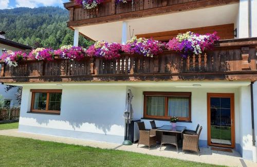 Medraz Apartment | Discover Ferienwohnung Auszeit Stubai: Top-Rated Family Stay