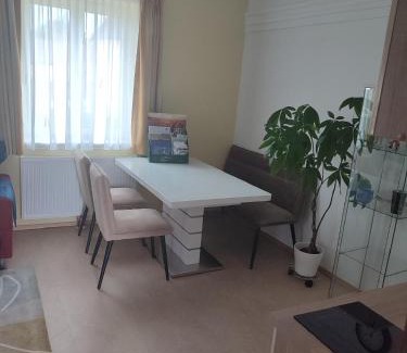 Nohagen Apartment | Pet-Friendly Retreat at Ferienwohnung Böhmer - Rated 9/10