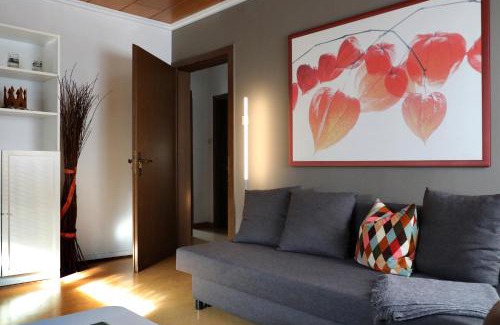 Bueren Apartment | Family-Friendly Ferienwohnung Büren with High Guest Ratings
