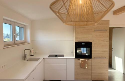 Beutelsau Apartment | Delightful Balcony Retreat - Child-Friendly Stay Awaits!