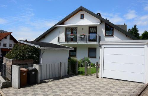 Waggershausen Apartment | Family-Friendly Ferienwohnung Bart with Top Guest Ratings
