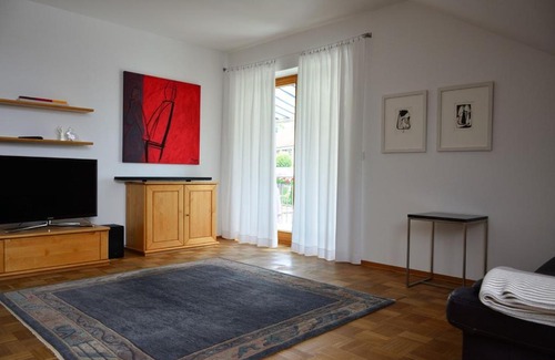 Waggershausen Apartment | Family-Friendly Ferienwohnung Bart with Top Guest Ratings