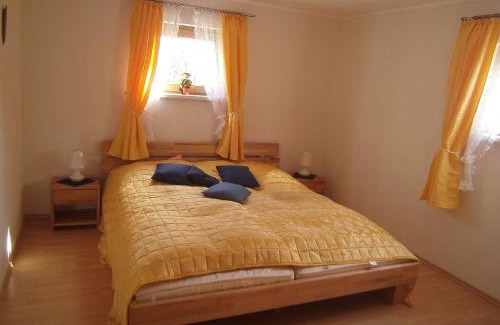 Olk Apartment | Family-Friendly Stay at Ferienwohnung Barzen, Rated 7.8/10