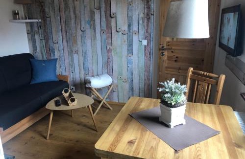 Basthorst Apartment | Family-Friendly Ferienwohnung Basthorst with Great Reviews
