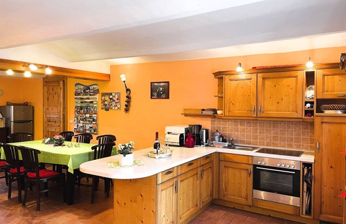 Klitten Apartment | Cozy Ferienwohnung Bauernstübchen with Spa & Pet Friendly