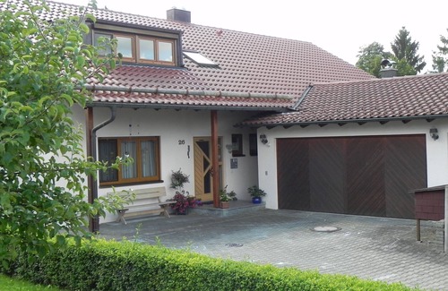 Muensingen Apartment | Cozy Ferienwohnung Beck with Terrace and Kitchen Amenities