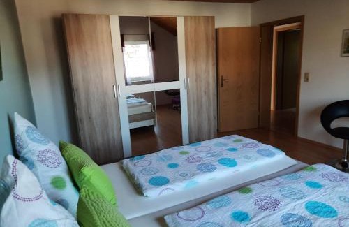 Bad Waldsee Apartment | Guest Rated 9.5: Family-Friendly Ferienwohnung beim Ried