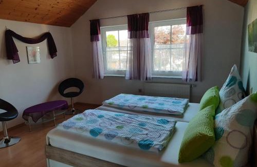 Bad Waldsee Apartment | Guest Rated 9.5: Family-Friendly Ferienwohnung beim Ried