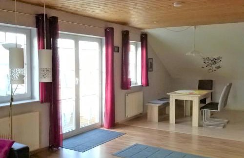 Bad Waldsee Apartment | Guest Rated 9.5: Family-Friendly Ferienwohnung beim Ried