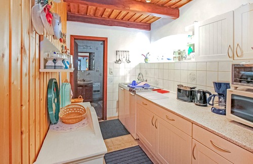 Benz Apartment | Cozy 1 Bedroom Retreat in Benz/Usedom with Spa & Kitchen