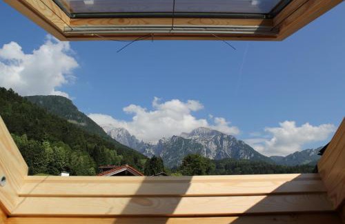 Mitterbach Apartment | Exceptional Ferienwohnung Bergblick: Family-Friendly Escape