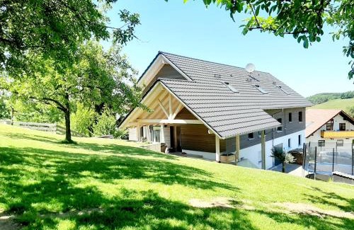Rot an der Rot Apartment | Pet-Friendly Ferienwohnung Bergele with Exceptional Rating